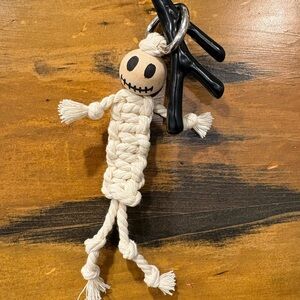 5 Handmade Macrame skeleton Keychain